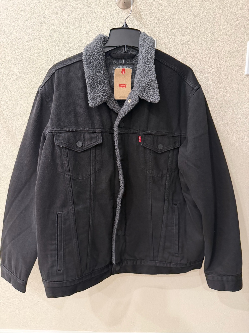 Levi's Men's Black Sherpa Lined Trucker Jacket XL